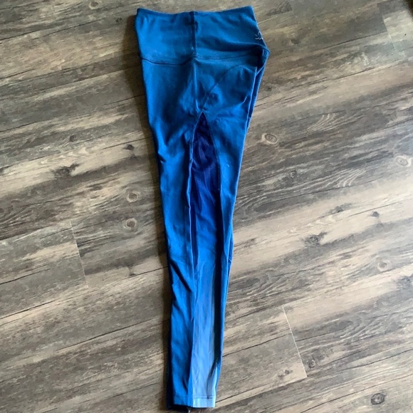 Beyond Yoga ombré mesh leggings - Picture 4 of 4